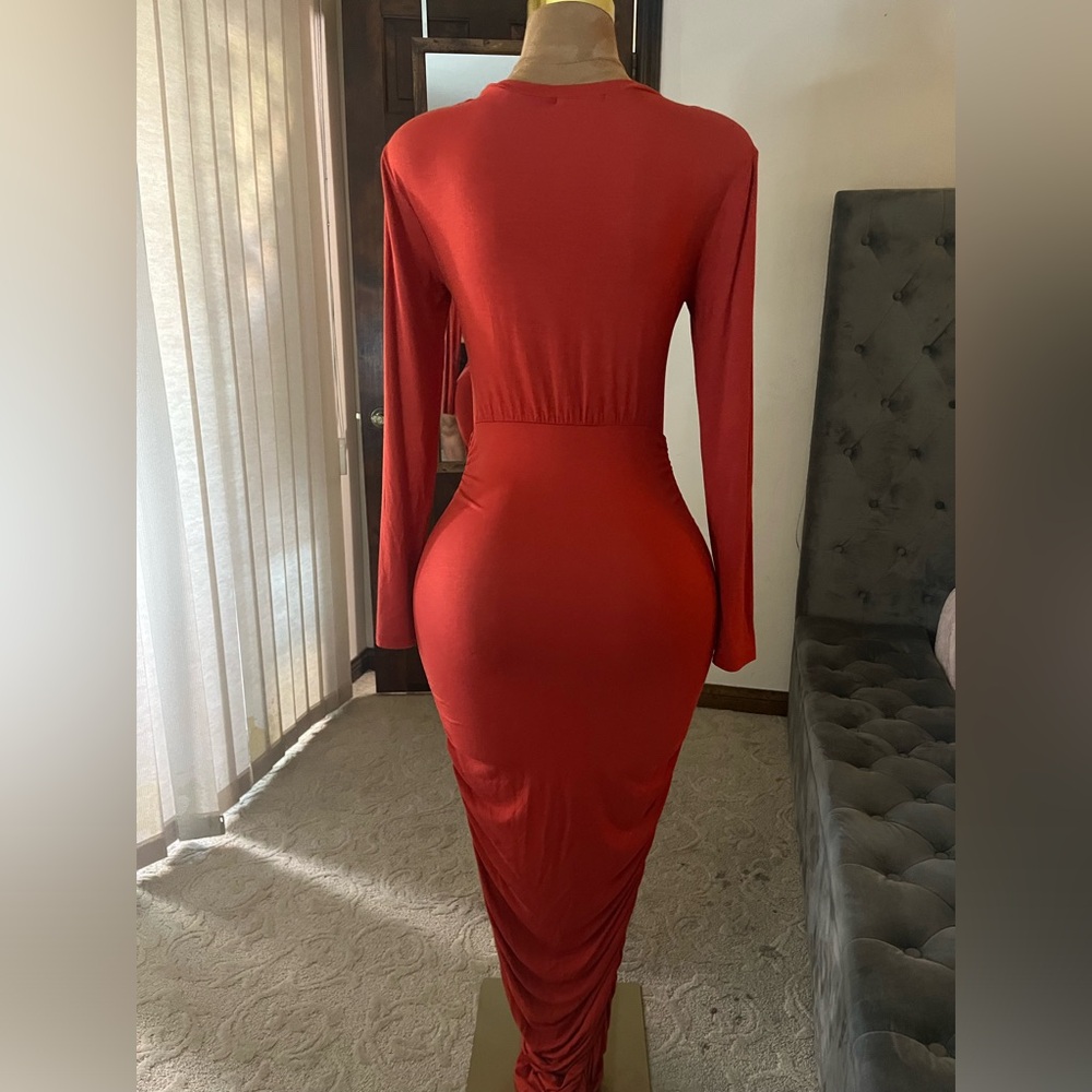 Dress - Picture 3 of 7